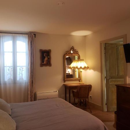 La Petite Hostellerie 于泽斯 外观 照片