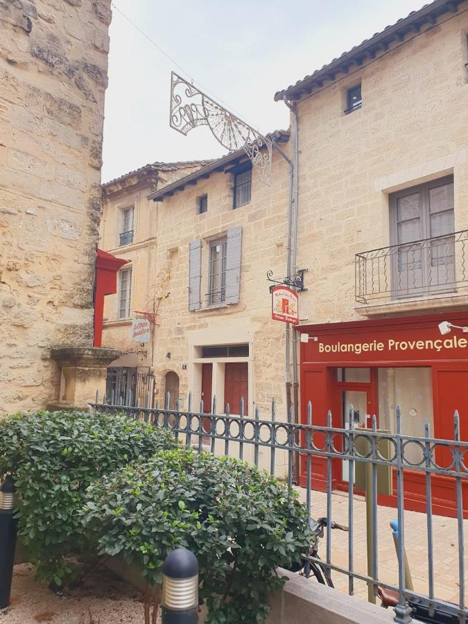 La Petite Hostellerie 于泽斯 外观 照片