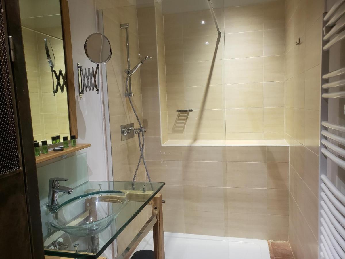 La Petite Hostellerie 于泽斯 外观 照片