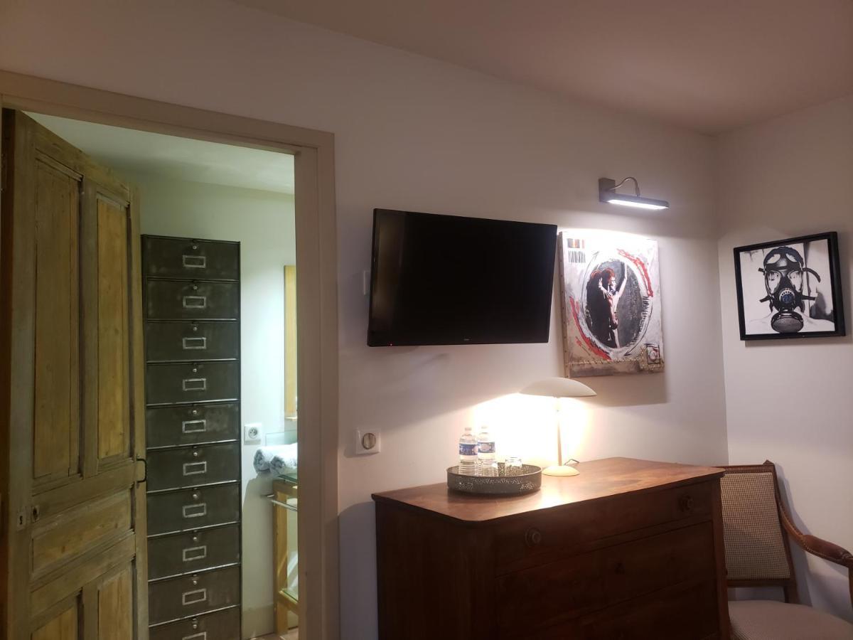 La Petite Hostellerie 于泽斯 外观 照片