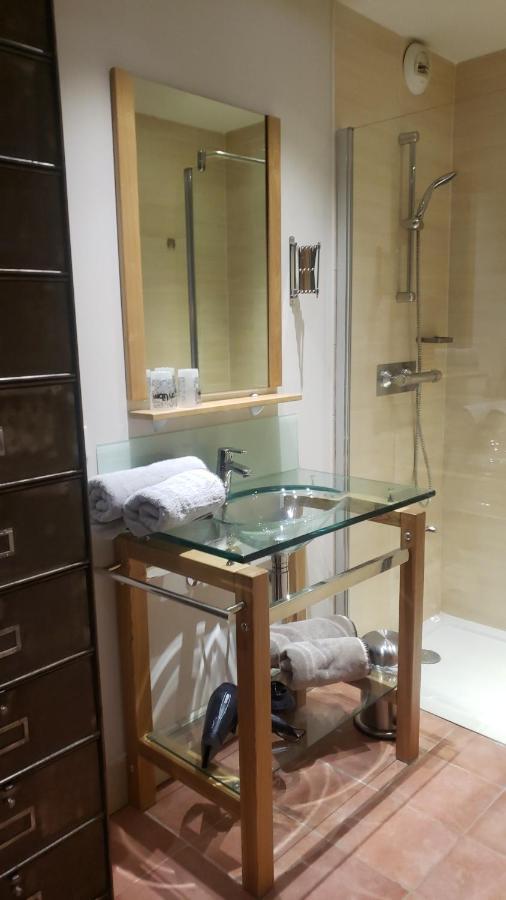 La Petite Hostellerie 于泽斯 外观 照片