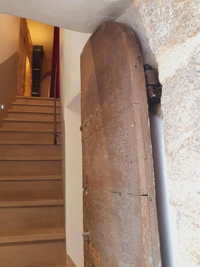 La Petite Hostellerie 于泽斯 外观 照片